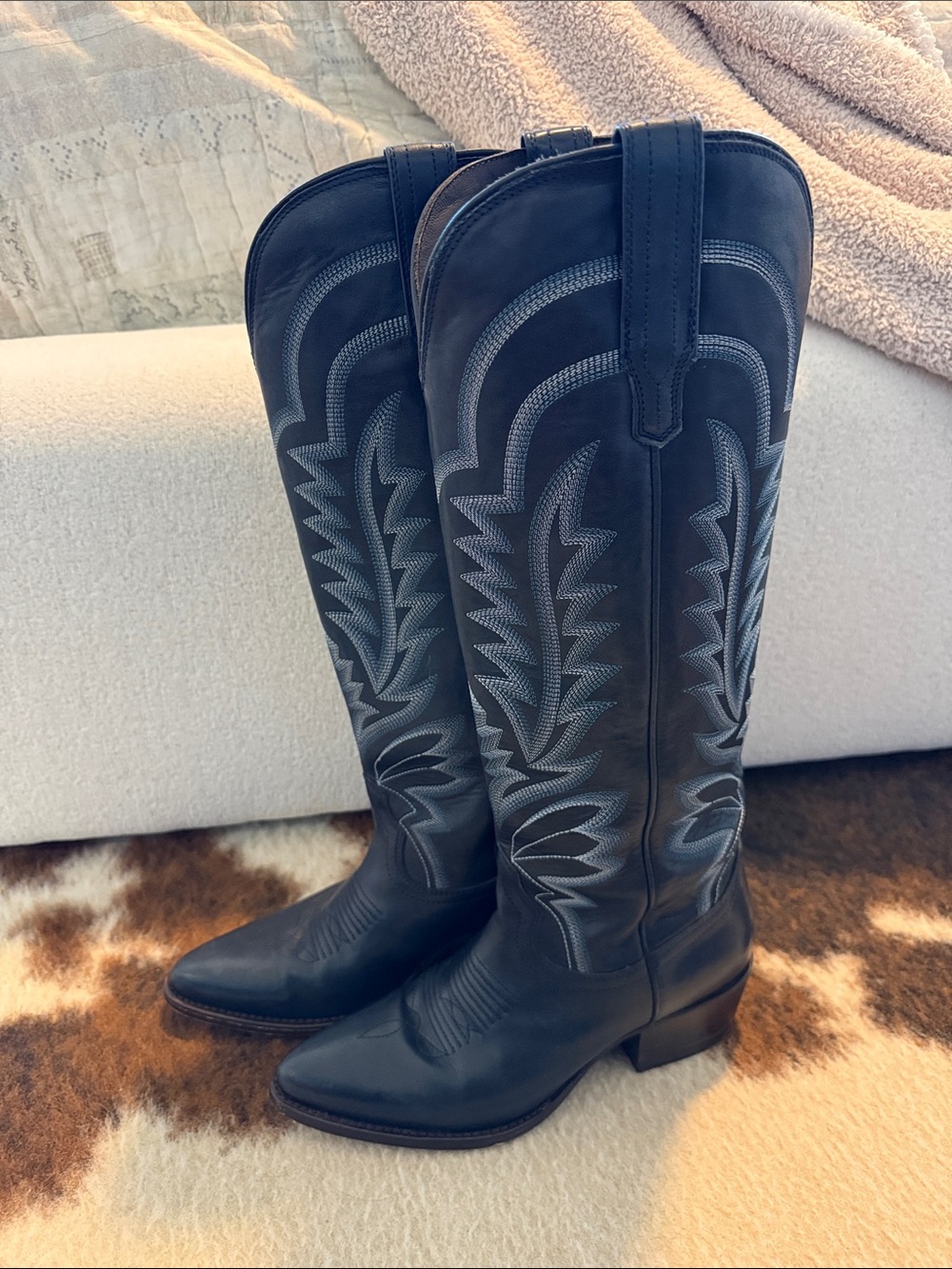 Tecovas Abby Navy boot